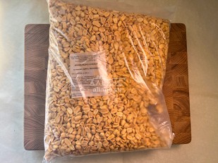 Сыр к пиву: Арахис со вкусом сыра с чесноком