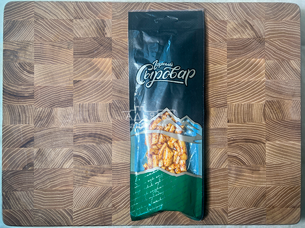 Сыр 60 гр ГОРНЫЙ СЫРОВАР (Бочонок копчёный с аджикой) в Миассе