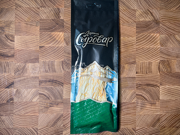 Сыр 60 гр ГОРНЫЙ СЫРОВАР (Паутинка копчёная) в Миассе